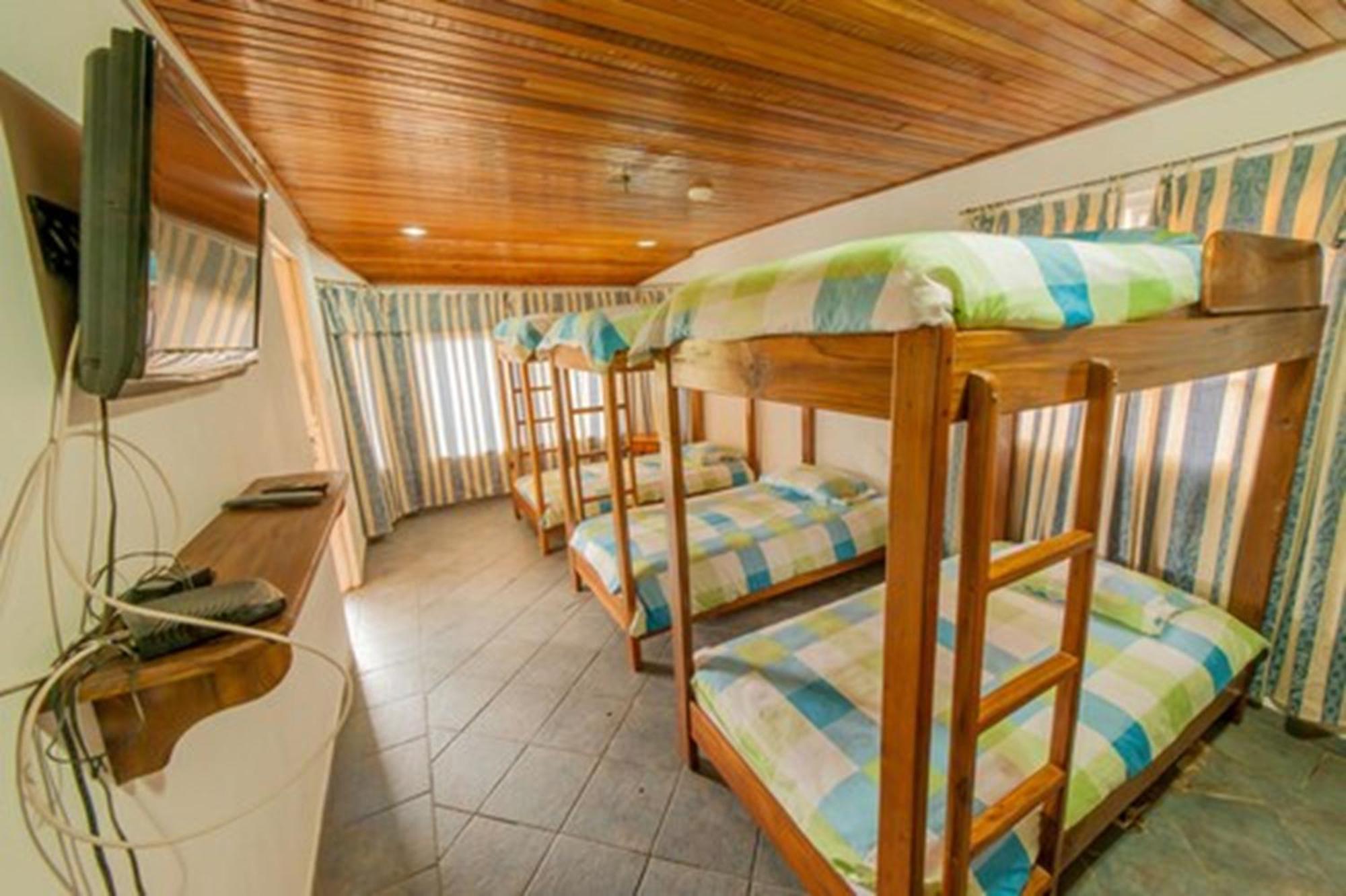 Hotel Posada Los Delfines Bocas del Toro Exteriér fotografie